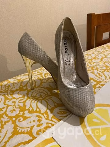 Tacones altos
