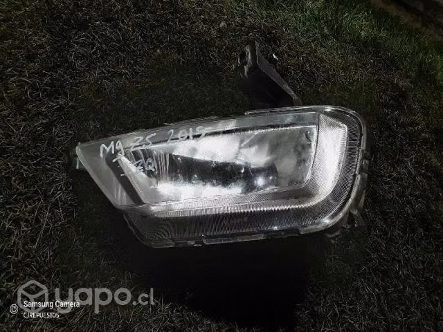 Neblinero izquierdo mg zs 2015