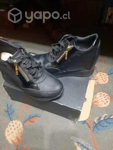 Zapato número 38 - Imagen 3