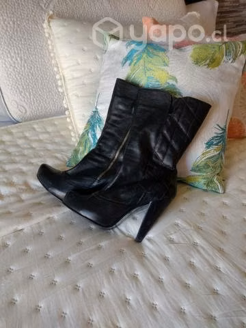 Botas de cuero