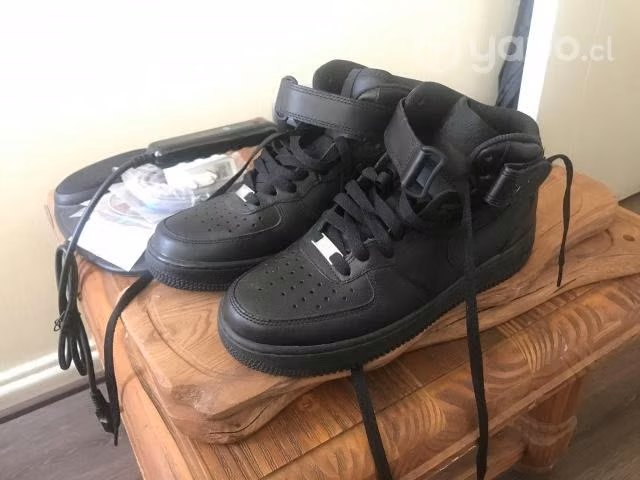 Nike Air Force 1 Negras 40,5