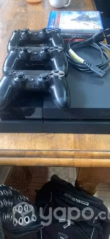Ps4 3 controles y 6 juegos negociable
