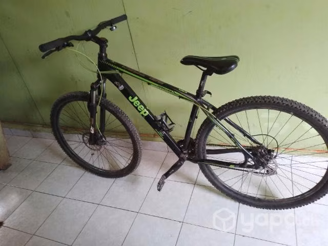 Bicicleta marca jeep aro 29