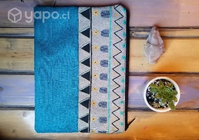 Estuches pintados a mano
