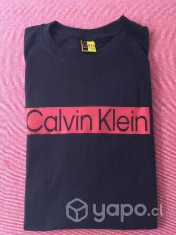 Polera negra talla S