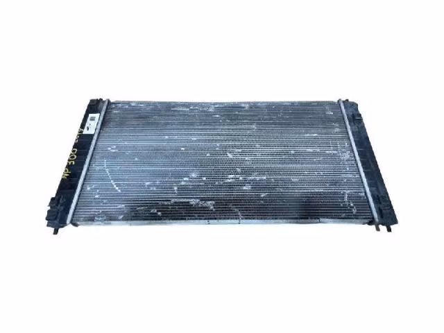 Radiador de agua nissan np300 2019