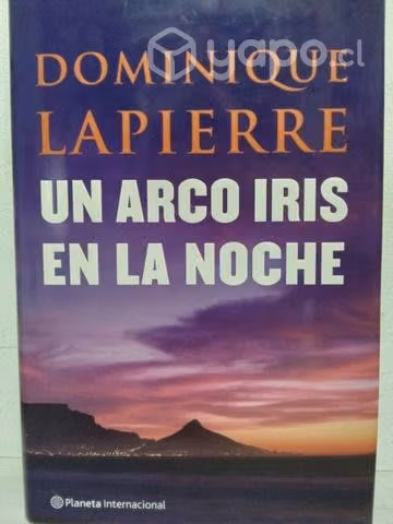 Un arco iris en la noche