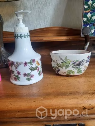 Set de porcelana para baño o cocina
