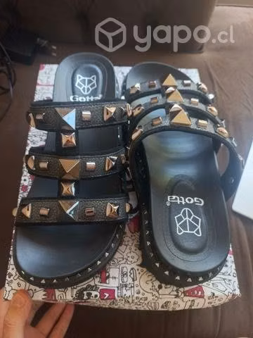 Sandalias gotta