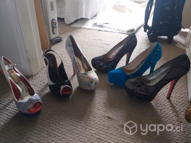 Vendo Zapatos de Tacón Hrrmosos