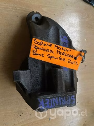 Soporte motor izquierdo A Mercedes Benz