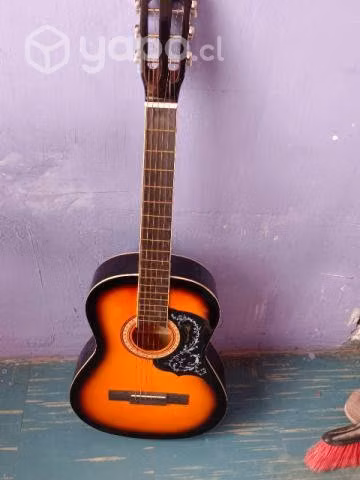 Guitarra casi sin uso