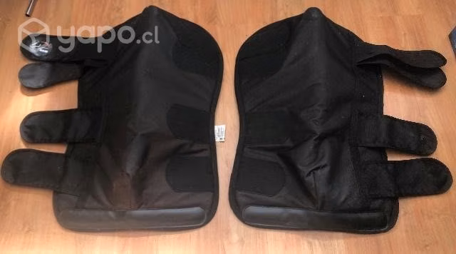 Protecciones marca HKM para transporte caballos