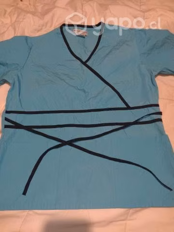 Uniformes clínicos