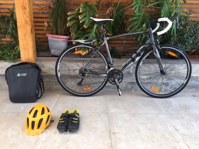 Bicicleta Giant Contend 1 + accesorios