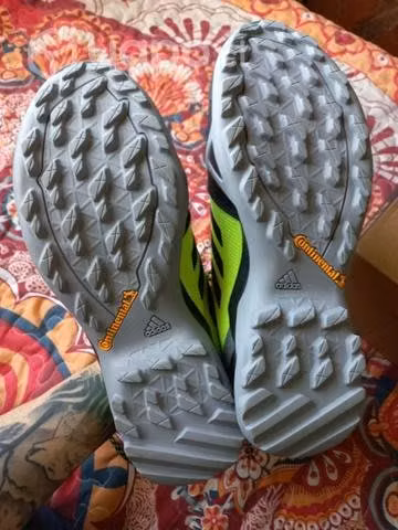 Zapatillas adidas terrex nuevas - Imagen 3