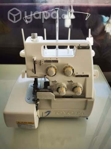 Maquina de coser Overlock Toyota