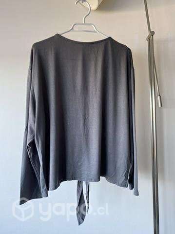 Polera gris manga larga - Imagen 2