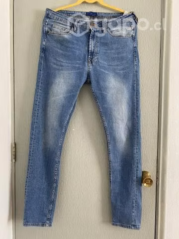 Pantalon Zara talla 44EUR