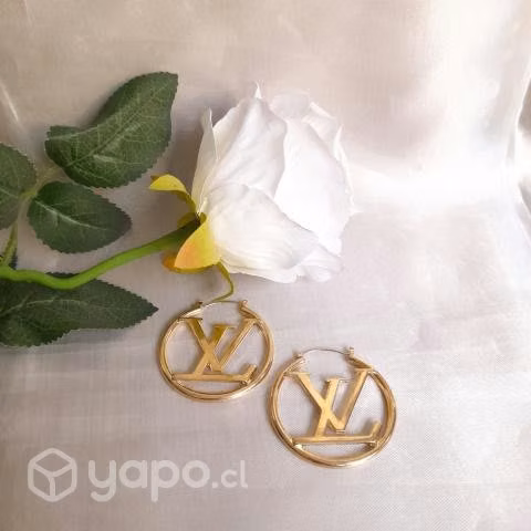 Aros Louis Vuitton