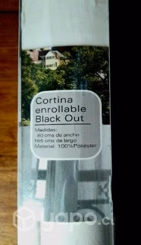 Cortina enrollable black out