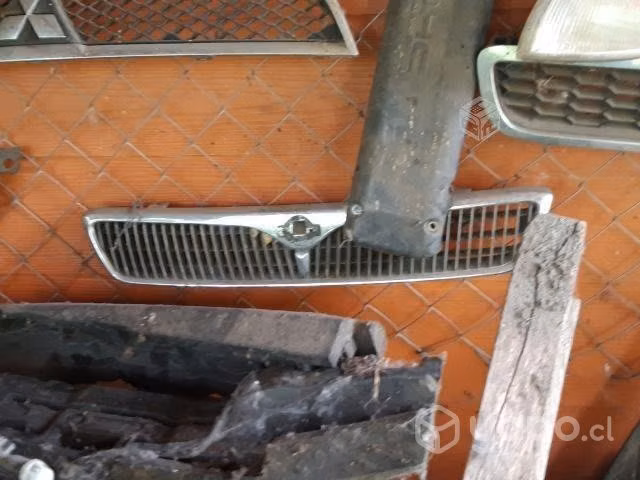 Mascara original nissan primera 2003