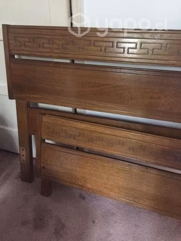 Cama de 1 plaza marca Cic, completa con 2 respalda