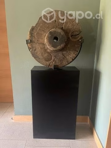 Escultura de rueda de carreta antigua - Imagen 2