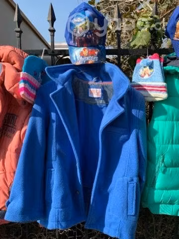 Chaqueta de marca como nueva