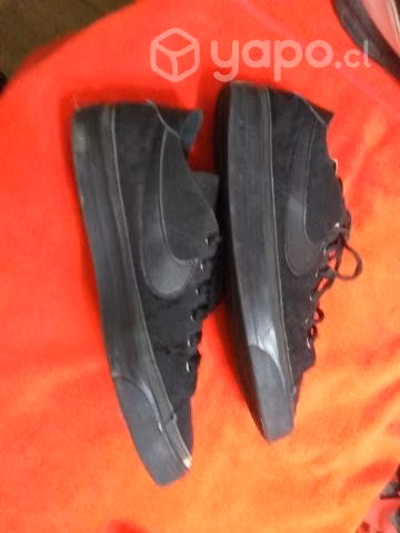 Nike Court Legacy Black
