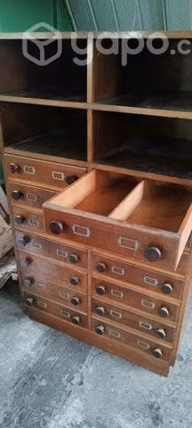 Mueble cajonera de roble