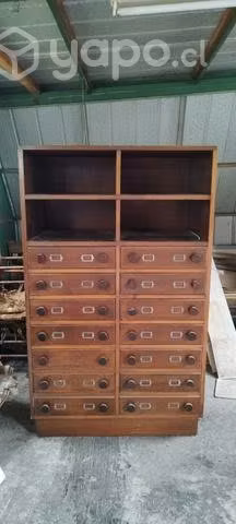 Mueble cajonera de roble