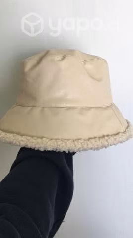 Bucket reversible