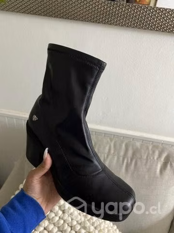 Botines c/Moran talla 39