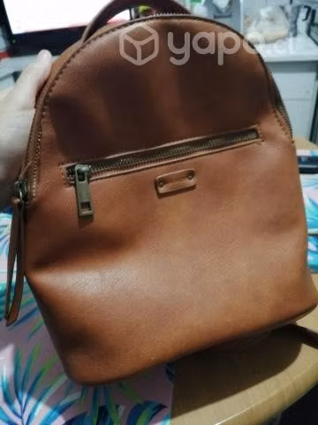 Bolso Mochila Marca Lounge Poco Uso
