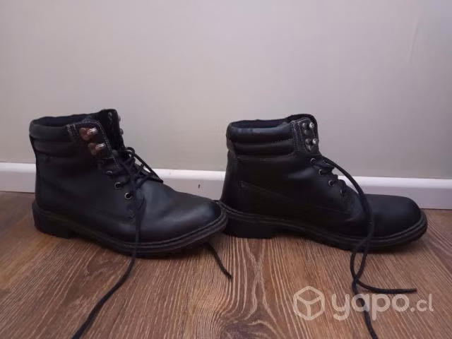 Zapato escolar Mujer (botín) Maui and Sons, nro 38