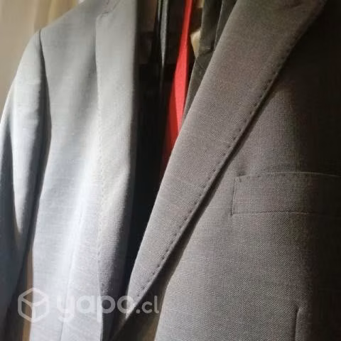 Vestido de Graduación y Traje Formal de Hombre