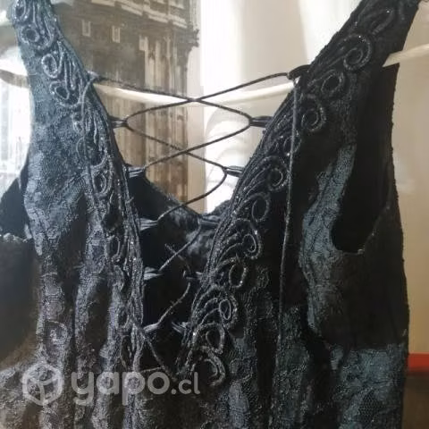 Vestido de Graduación y Traje Formal de Hombre