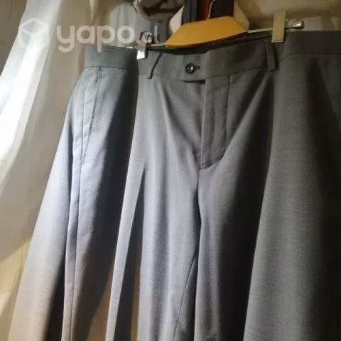 Vestido de Graduación y Traje Formal de Hombre