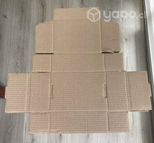 Por cierre de giro 9 CAJAS PEQUEÑAS y 33 GRANDES