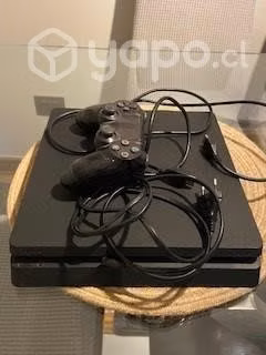 Play Station 4 + 1 Control Excelente