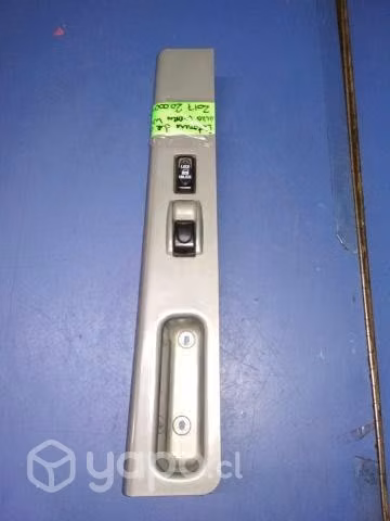 Boton alza vidrio puerta delantera derecha Great W