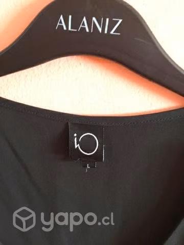 Polera marca IO talla m