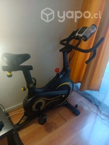 Bicicleta estática para ejercicio. STK - Imagen 3