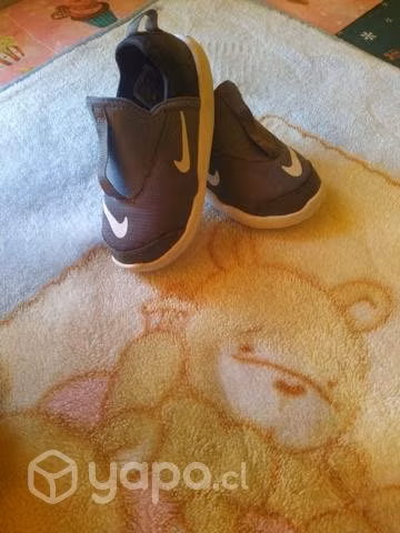 Zapatillas y botas - Imagen 6