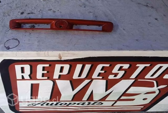 Mascara USADO Delantero Fiat palio rojo 2003/200