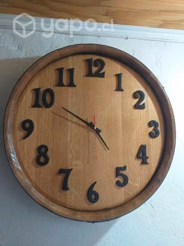 Reloj de barril con todos los números de fierro