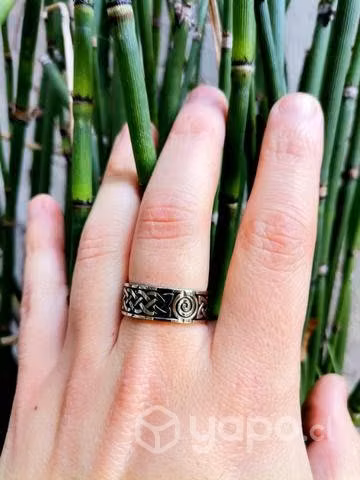 Anillo Estilo Celta