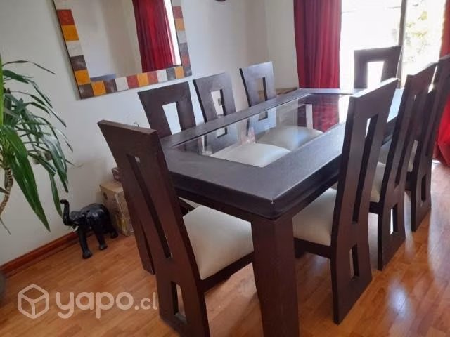 Comedor con 8 sillas