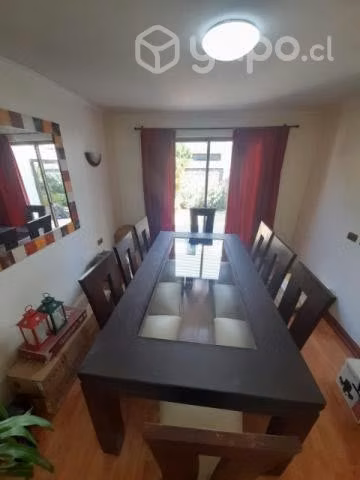 Comedor con 8 sillas